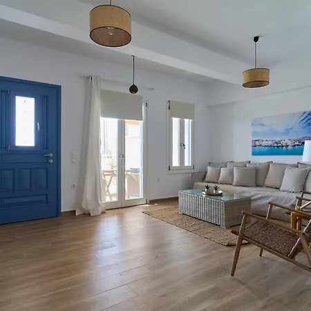 La Maison - Two Private Apartments, One With Private Pool *