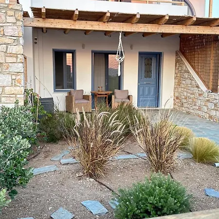 La Maison - Two Private Apartments, One With Private Pool *