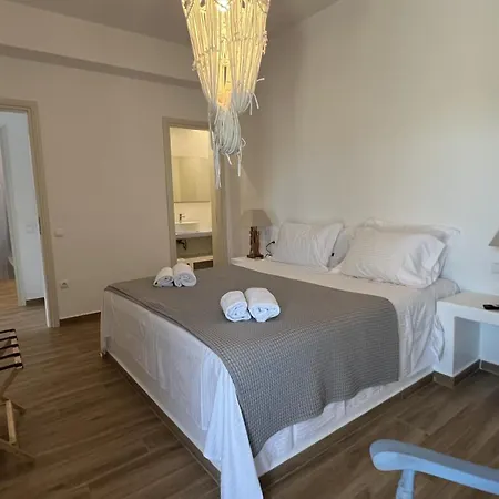La Maison - Two Private Apartments, One With Private Pool
