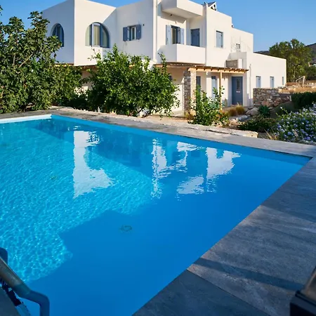 Casa de Férias La Maison - Two Private Apartments, One With Private Pool Alikí