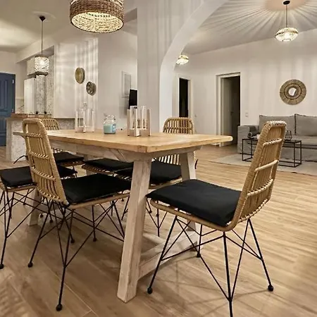 Hébergement de vacances La Maison Alikí