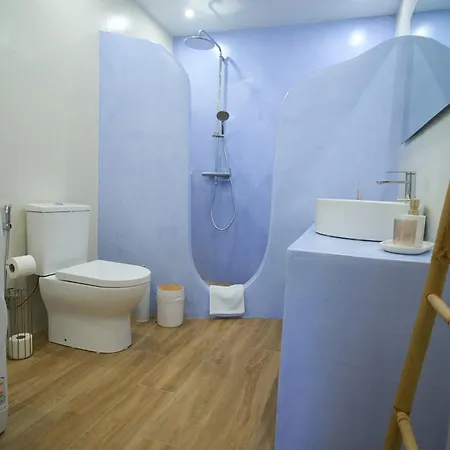 La Maison - Two Private Apartments, One With Private Pool