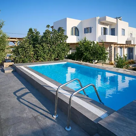 La Maison - Two Private Apartments, One With Private Pool *