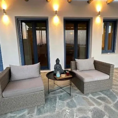 La Maison - Two Private Apartments, One With Private Pool * Alikí